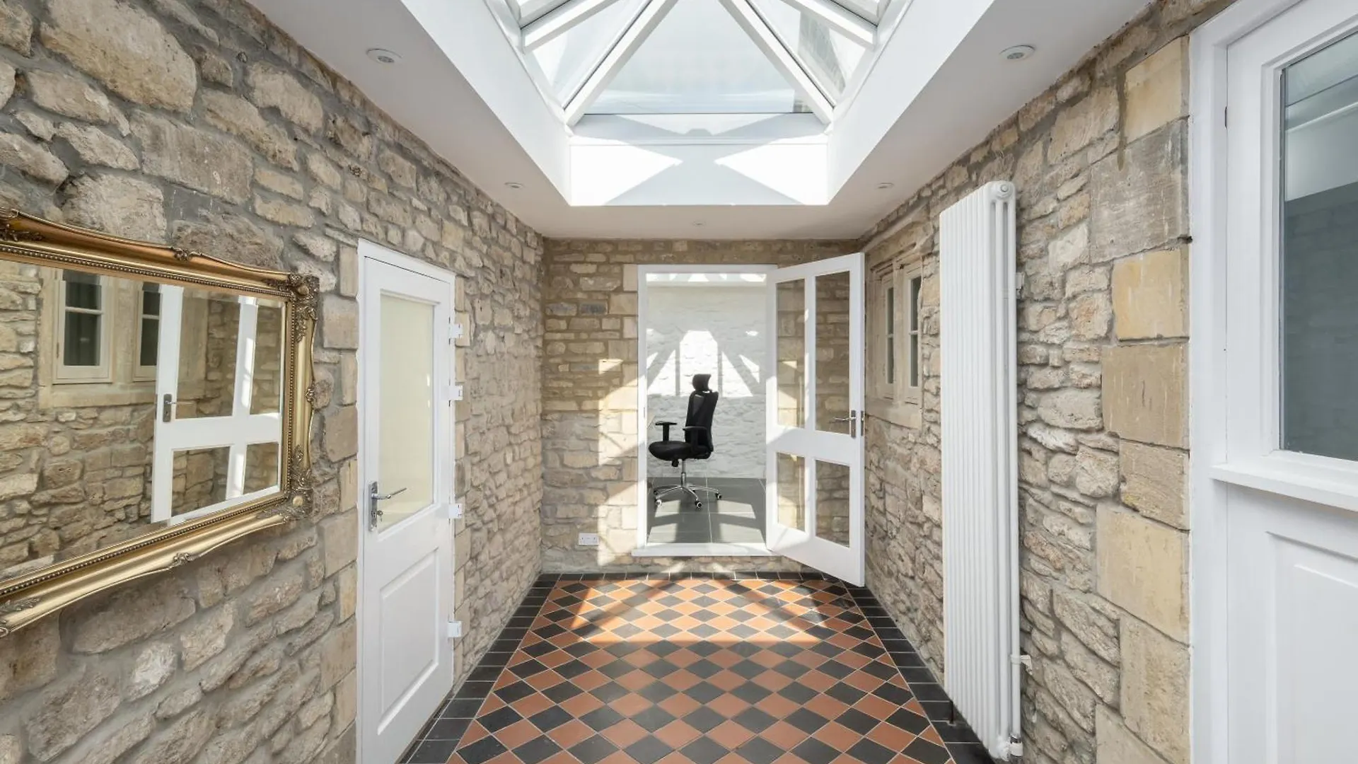 Shockerwick Cottage Bath 0*,
